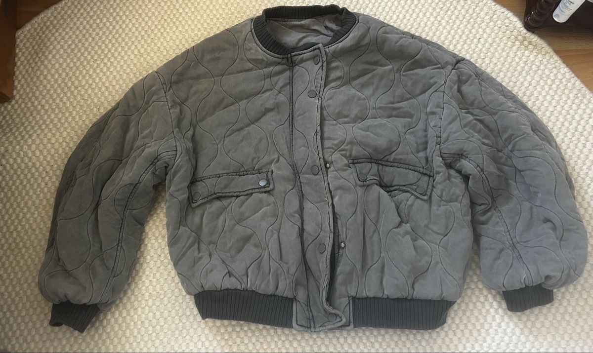 Vestes: Bomberjacke gesteppt grau – D'occasion à Uster par alin13e 1
