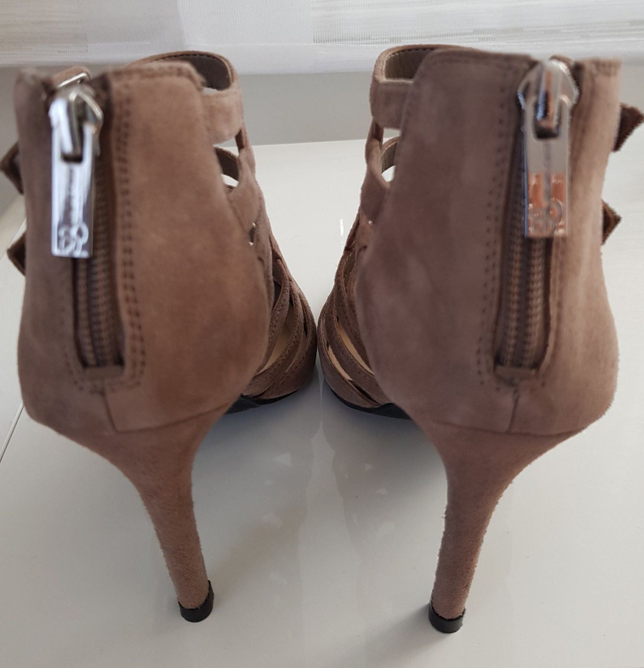 Damenschuhe: Stiefelette von Jessica Simpson – Neu (gemäss Beschreibung) aus Küsnacht ZH von 2011_ 8