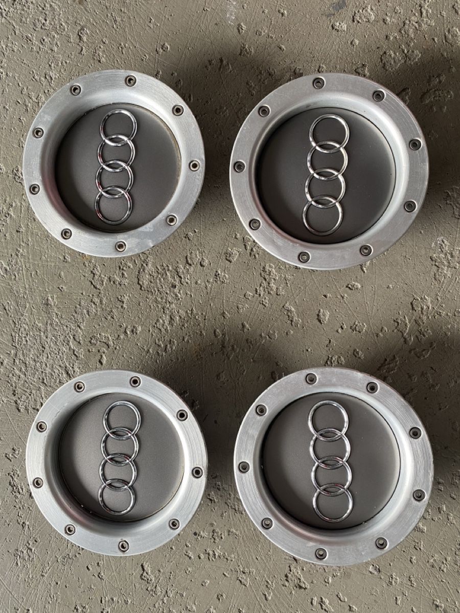 Audi Tutti pezzi di ricambio auto: Original Audi Nabendeckel Felgendeckel – Usato da Beinwil am See venduto da Mpmmechanik