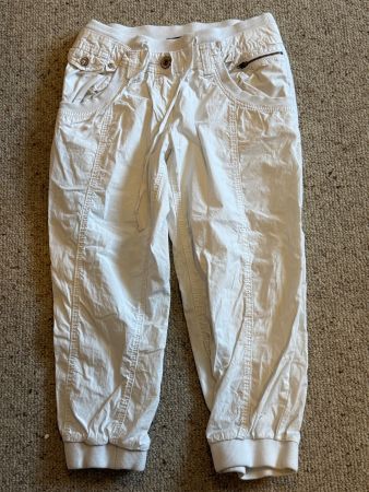 Damen Hosen weiss Grösse S guter Zustand