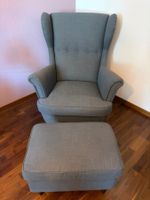 Ohrensessel mit Hocker