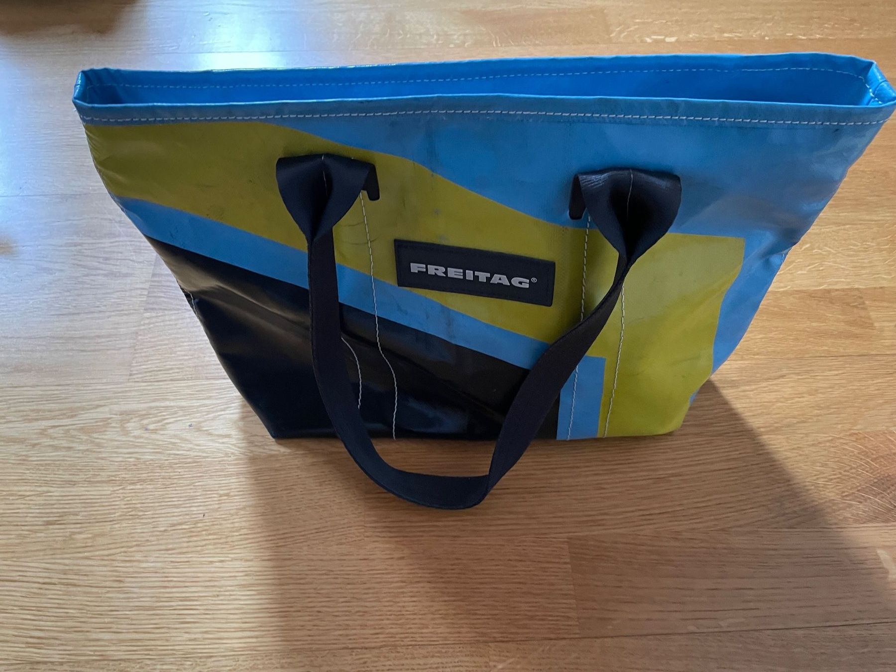 Freitag Borse da donna: Freitag Schultertasche – Usato da Bülach venduto da Flower_83