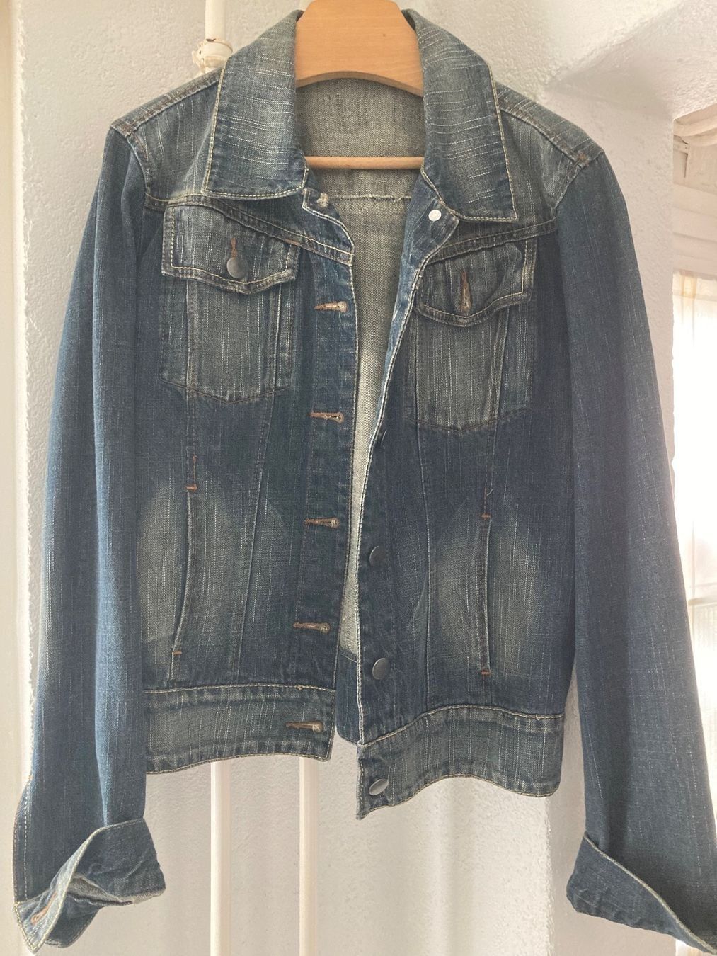 Giacche: Damen Jeansjacke Grösse 38 – Usato da Affoltern am Albis venduto da rollotomasi 1