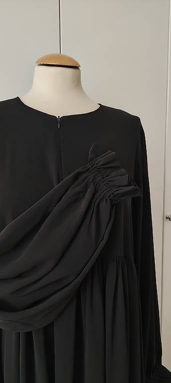 Vestiti: Kleid/Abaya mit Reissverschluss schwarz – Usato da Basel venduto da ukhtyy 2