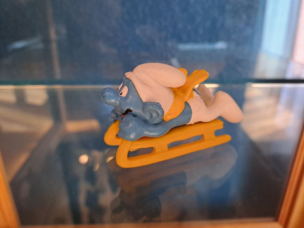 SCHLEICH 27009 – Willi Mit Schal, Detailgetreue Biene Spielfigur