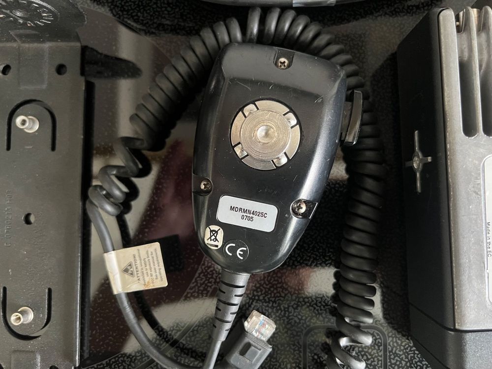 Radio Motorola GM350 Bande Basse 66-88 MHz Portable/Véhicule