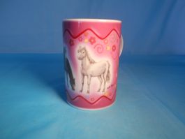 Tasse mit Pferden