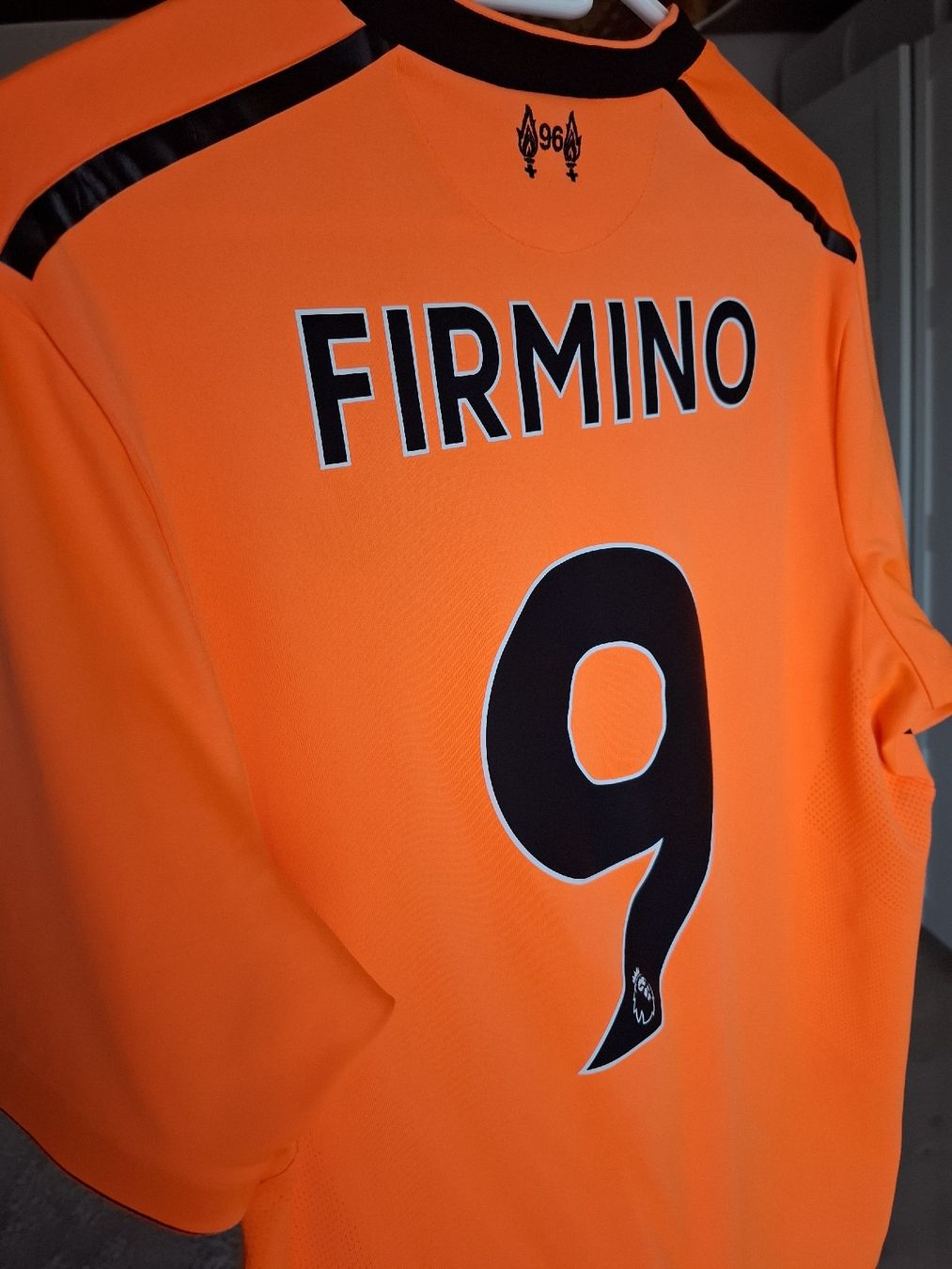 Canottiere & Pantaloni: Liverpool Trikot Gr. M – Usato da Ammerswil AG venduto da Treemountain 5