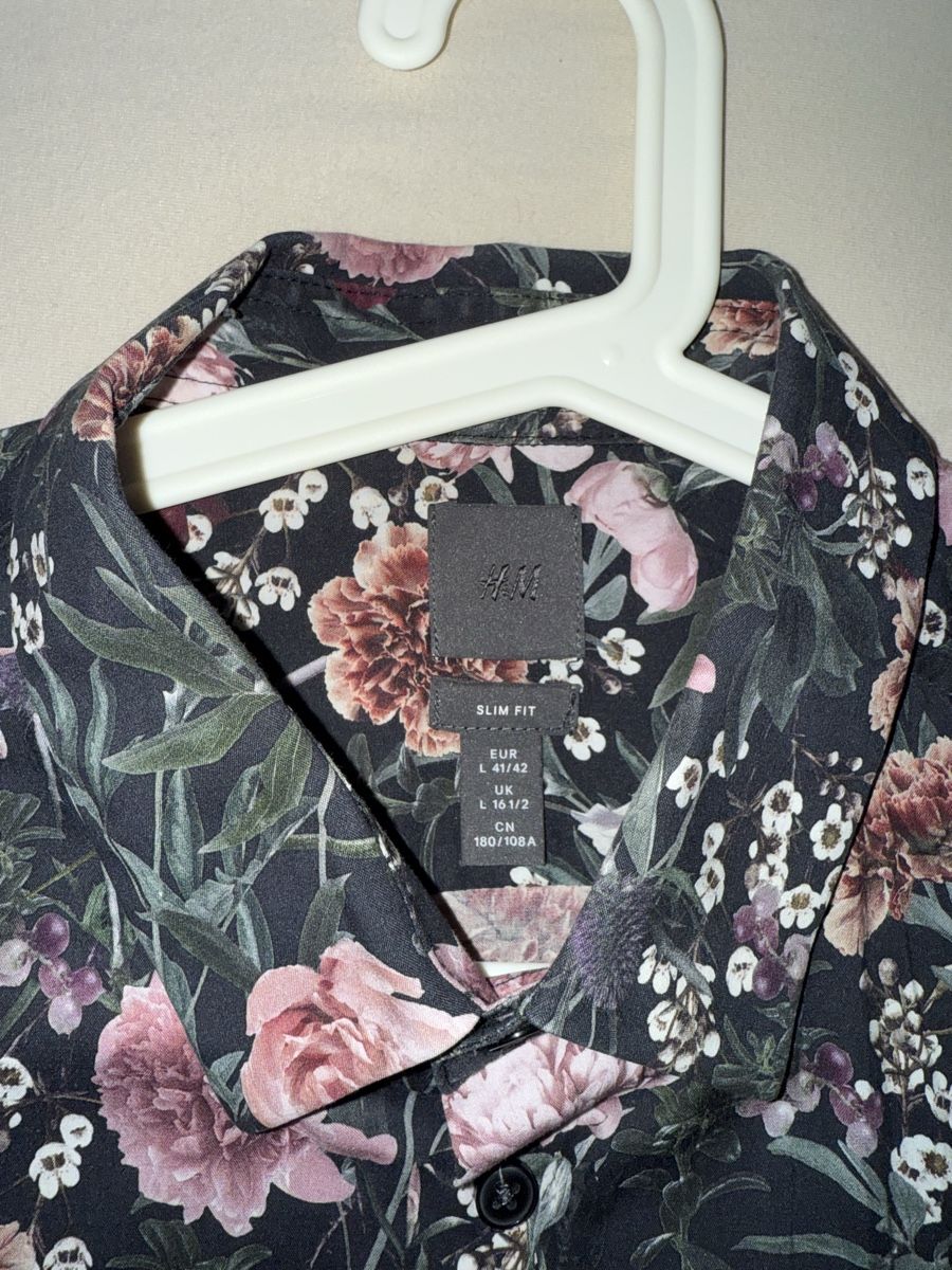 H&M Hemden: Chemise H&M fleurs L – Neu und originalverpackt aus Villaz-St-Pierre von dav_w66n 1