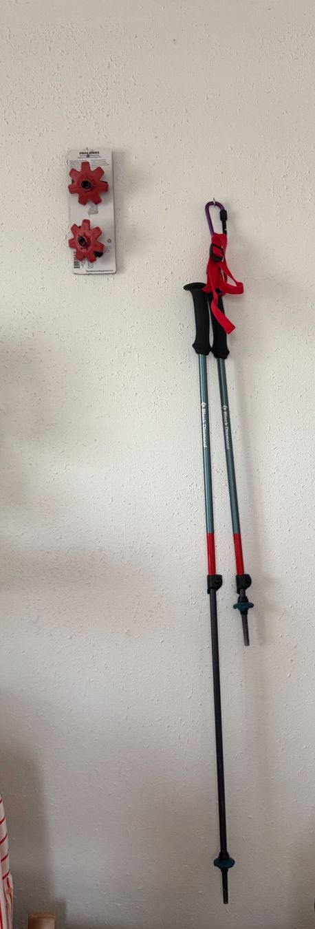 Black Diamond Bastoncini da trekking: Wanderstöcke: Black Diamond First Strike poles 80-110cm – Usato da Urtenen-Schönbühl venduto da doro.17