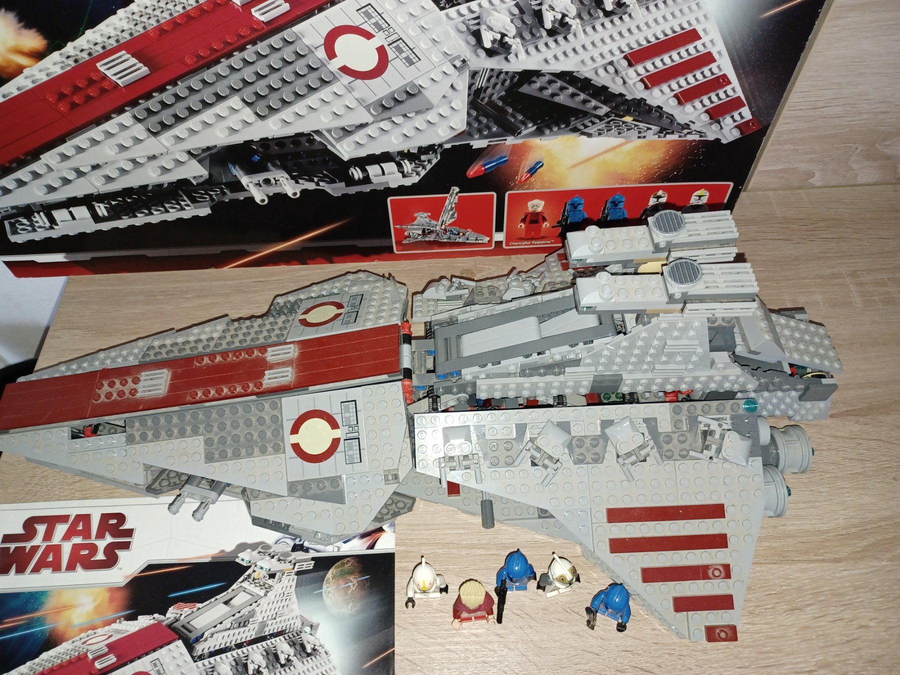Lego Spielzeuge: Lego Star Wars Set 8039 Republic Venator Class – Gebraucht aus Volketswil von  4