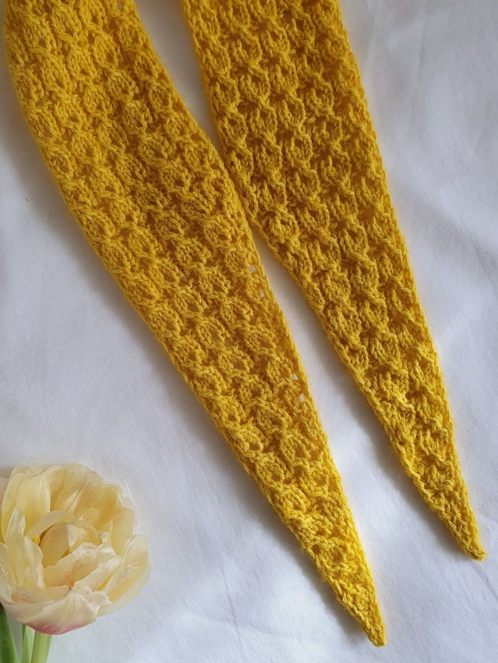 Foulard & Sciarpe: Mini scarf, Strickschal, Handgestrickt, Unikat, Geschenk – Nuovo e nell'imballaggio originale da Neunkirch venduto da Sandramay 3