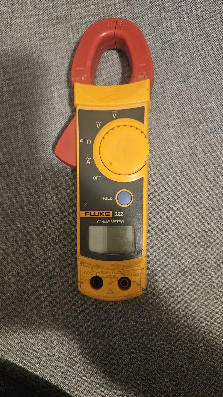 Fluke Misurare: Fluke 322 Clamp Meter - Ideal for Electrical Testing – Difettoso da Sachseln venduto da laz_65cg