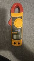Fluke 322 Clamp Meter - Ideal for Electrical Testing