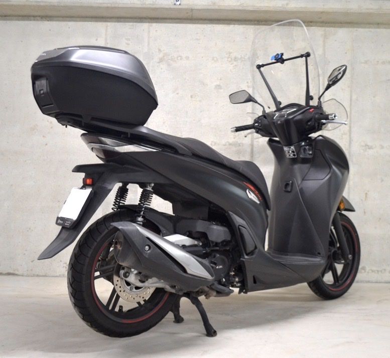 Honda Scooter: HONDA SH 350 Sporty - Roller – Usato da Adliswil venduto da Pligi 3