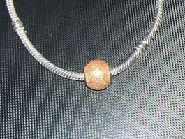 Pandora Moments Charm - Kugel gold