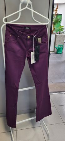 Phard Hose, Lila, Gr. 24, neu mit Etikett