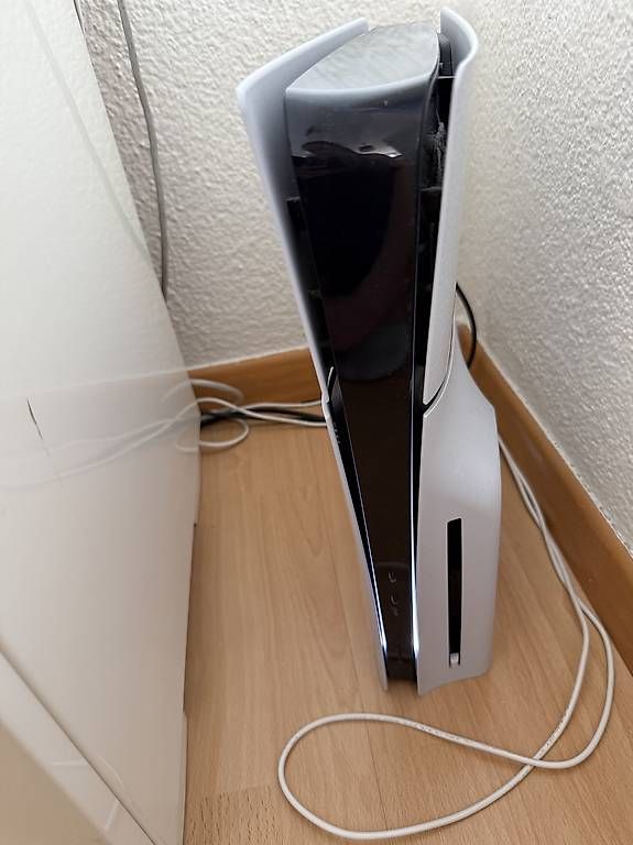 Konsolen: PlayStation 5  – Gebraucht aus St. Margrethen SG von kra_y7bx 3