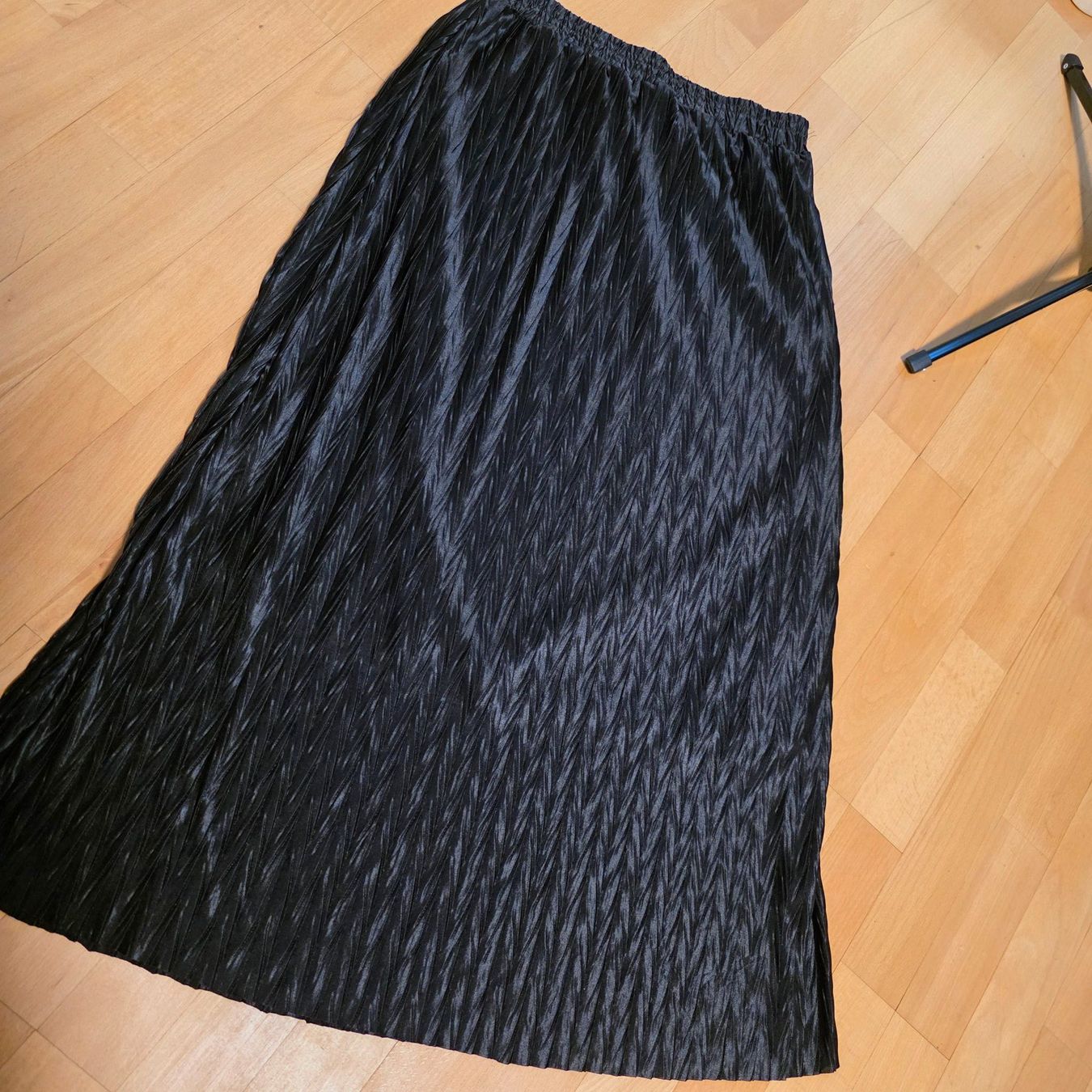 Vila Gonne: Schwarzer Vintage Style Plisseerock S/M – Usato da Wald ZH venduto da CapLux 5