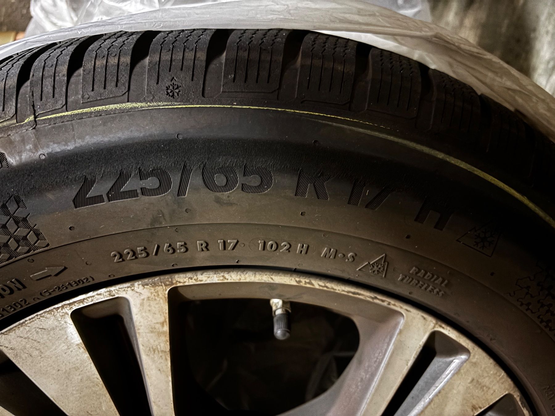 Continental Pneumatici & Ruote complete: Toyota RAV4 Alufelgen 17" Continental – Usato da Wilen b. Wollerau venduto da Promotion0 2