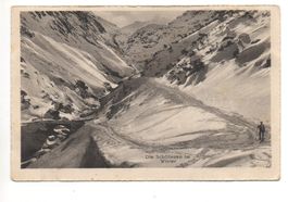 ANDERMATT Schöllenen im Winter - Ski-Läufer