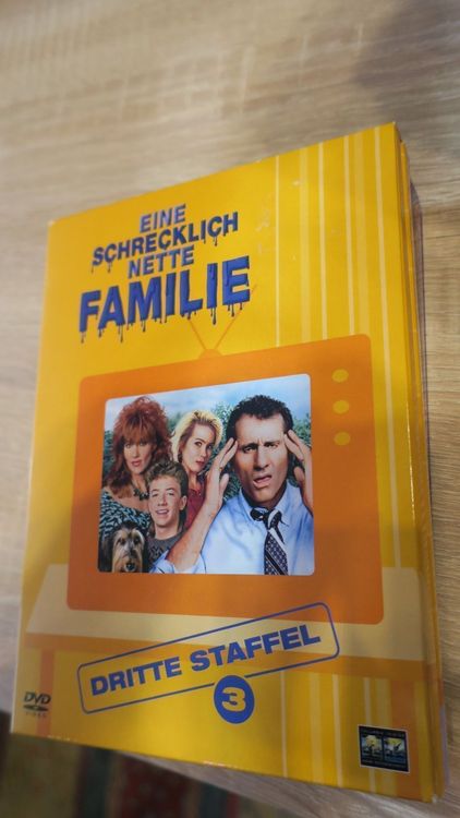 Eine schrecklich nette Familie Staffel 3 1