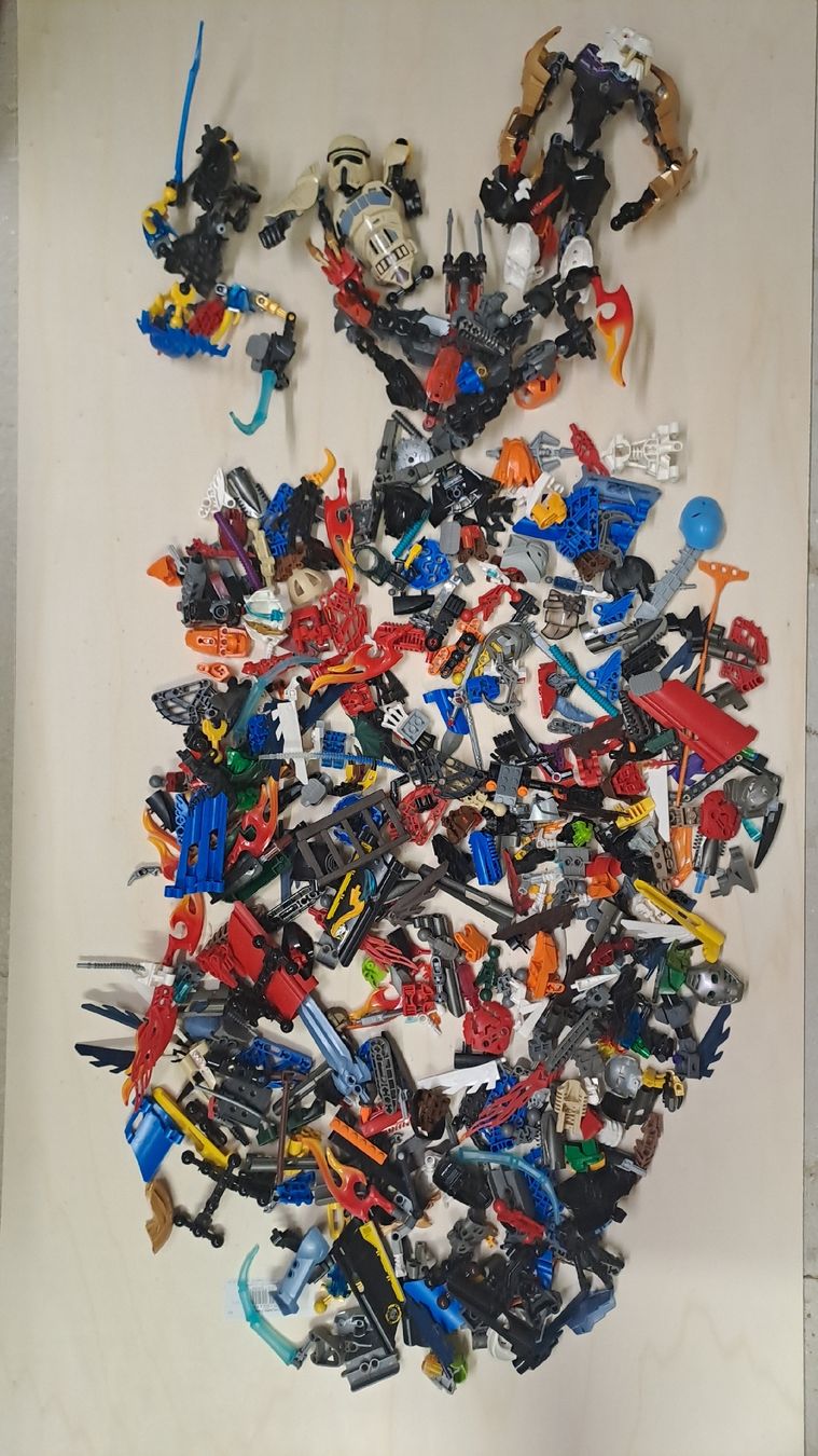 Lego Jouets: Lego Bionicle Teile Konvolut gebraucht – D'occasion à Remigen par Dindli123