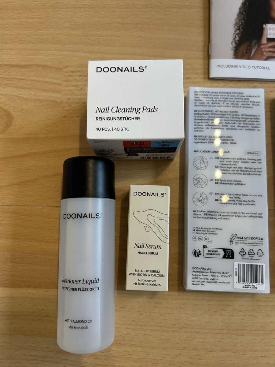 Unghie finte: DOONails Set: Press-On Nägel, Serum, Remover & Pads – Nuovo e nell'imballaggio originale da Biel/Bienne venduto da SandraDG 2