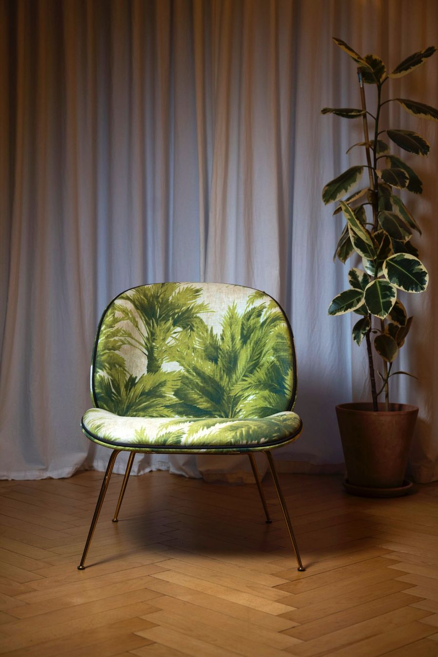 Gubi Poltrone: Gubi Beetle Lounge chair – Usato da Zürich venduto da Horizon_28 2