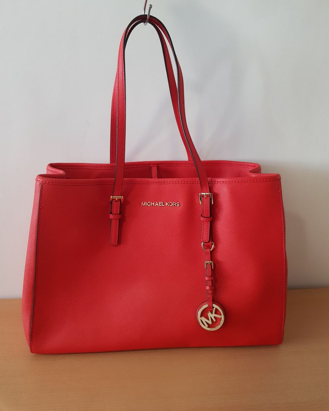 Michael Kors Borse da donna: Original Michael Kors Leder-Handtasche – Usato da Basel venduto da Birs868