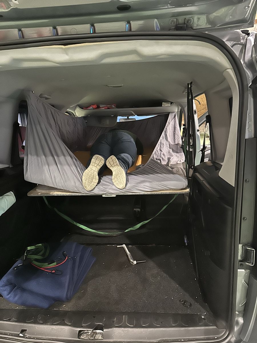 Véhicules de camping: Auto Himmelbett – D'occasion à Pieterlen par Sadu