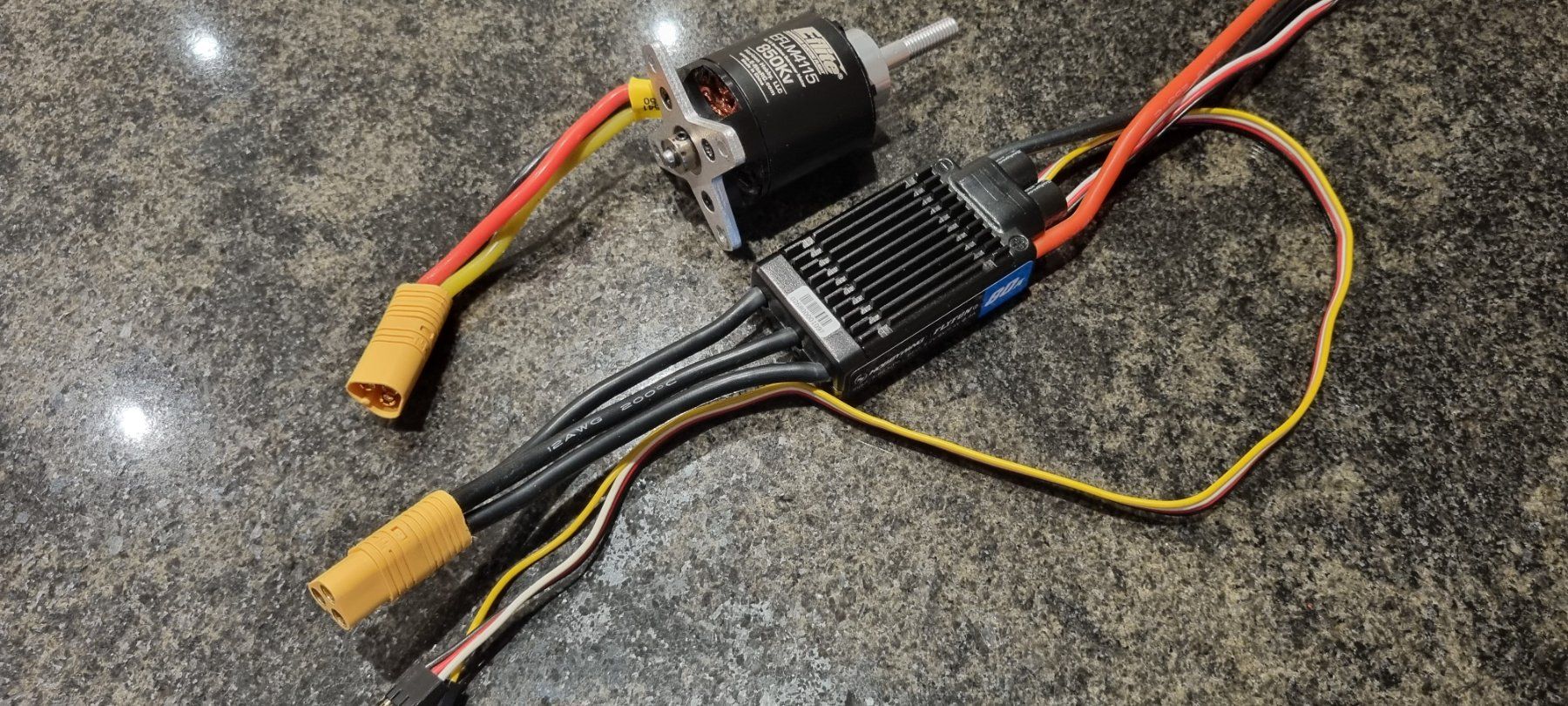 Hobbywing Componenti elettronici: Hobbywing Flyfun 80A und Eflite EFLM4115 – Usato da Pfeffikon LU venduto da Andy1969 4