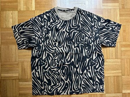 Party t-shirt
