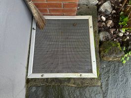 2x Abdeckgitter für Lichtschacht Lüftung gebraucht