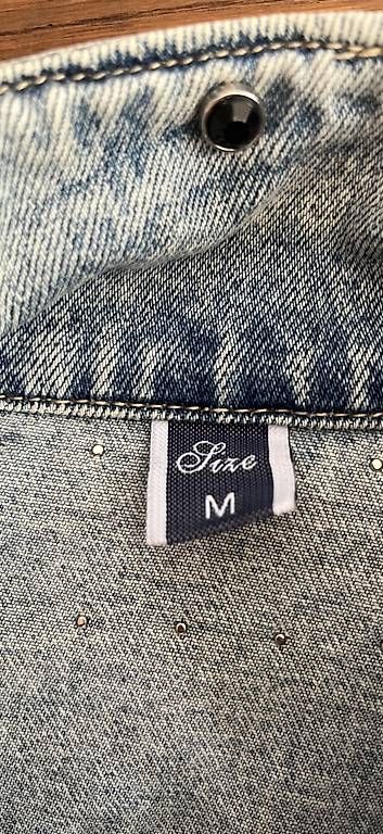 Giacche: Giacca jeans donna  – Usato da Claro venduto da Luisa3071 1