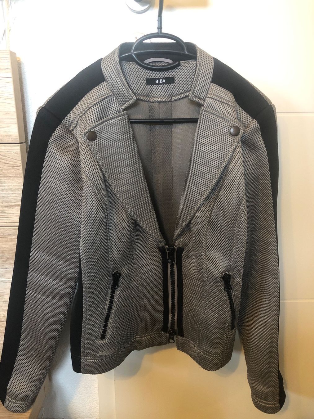 Biba Giacche: Jacke von BIBA – Usato da Uttwil venduto da Mirabellablau