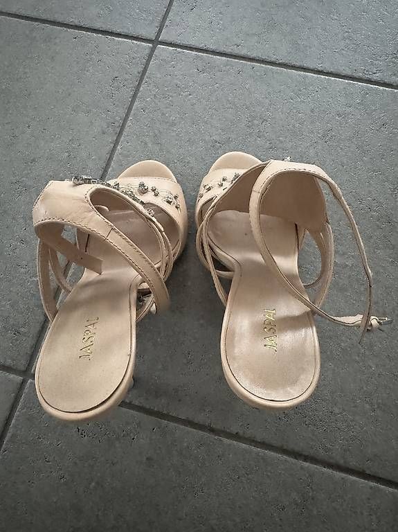 Scarpe da donna: High Heels – Usato da Basel venduto da Spielzeugverkauf 2