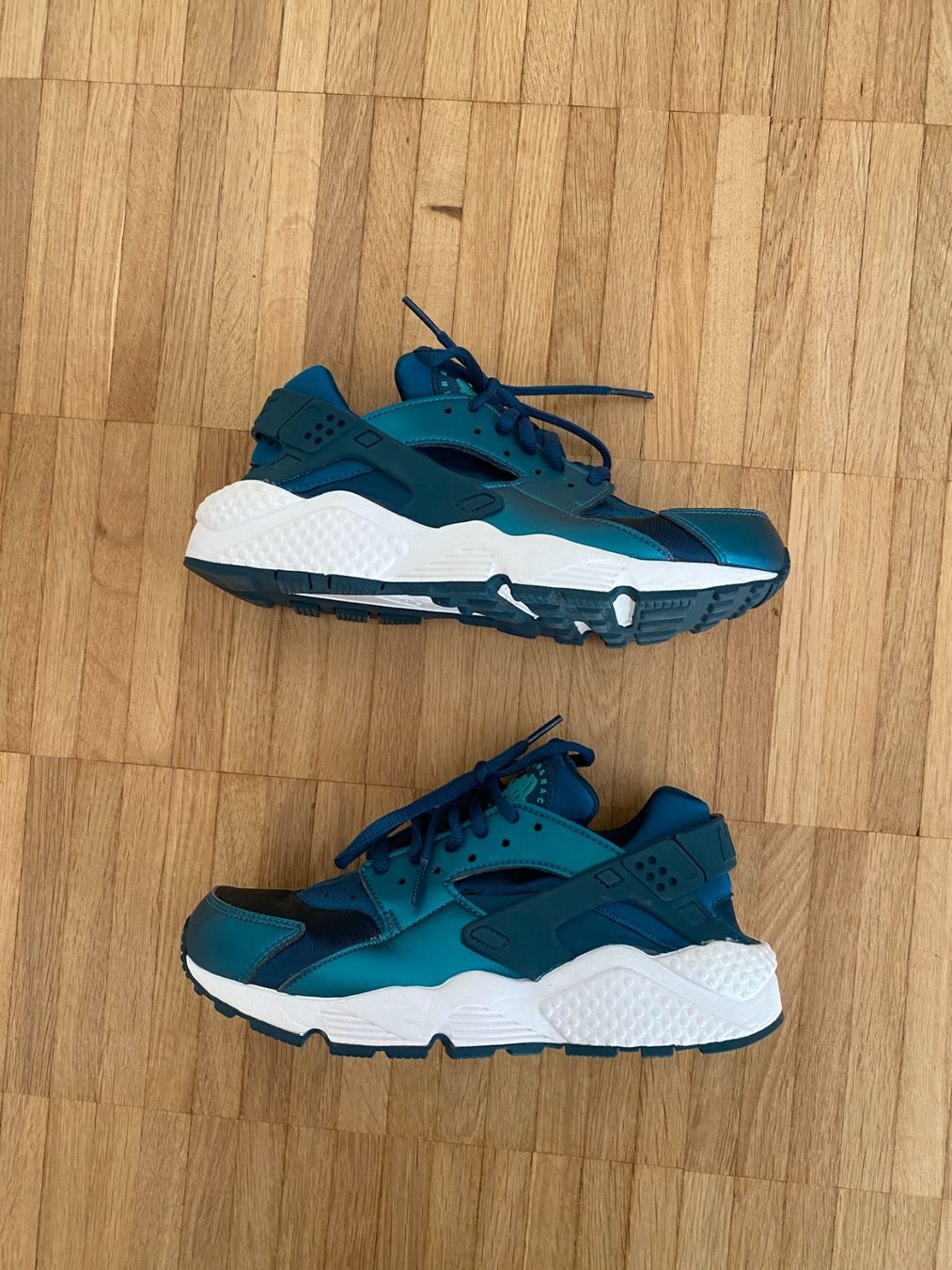 Nike Scarpe da uomo: Petrolfarbene Nike Huarache – Usato da Luzern venduto da champagnelaury 3