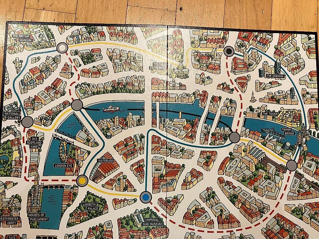 Jeux: Scotland yard junior – D'occasion à Meride par Alain0.. 2