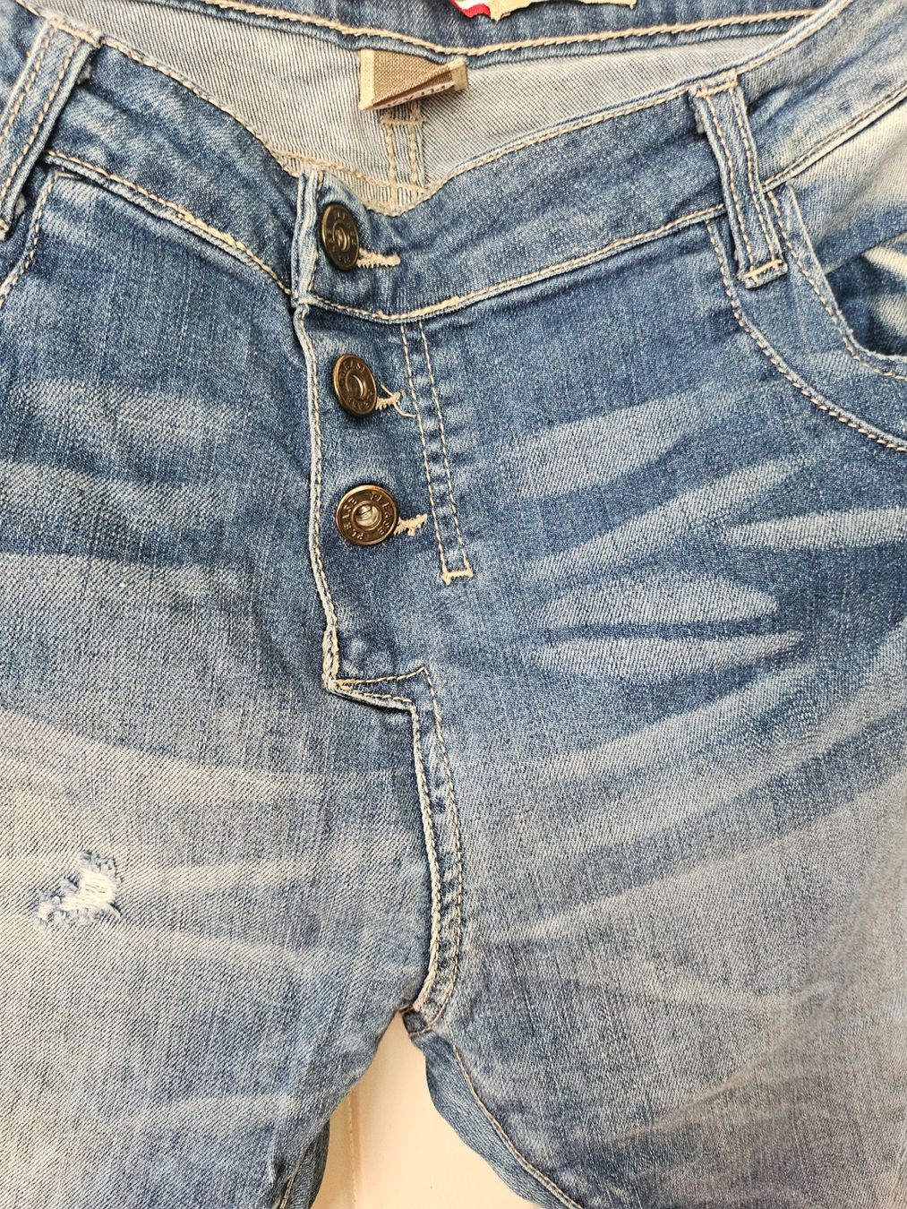 Please Jeans Jeans: Please Jeans # destoyed Chic – Usato da Triesen venduto da Teddyeddy 4