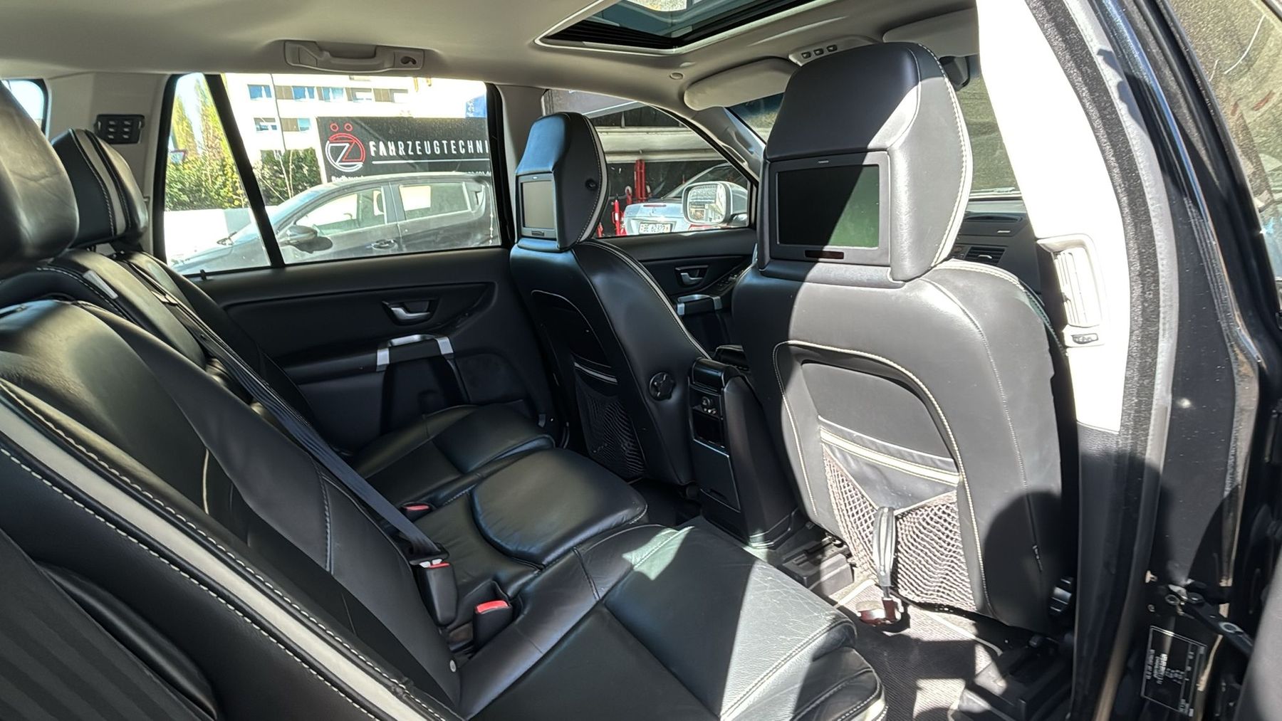 Volvo Autos: Volvo XC90 R Designe sehr selten 2011 – Gebraucht aus Biel/Bienne von 300ccc 4