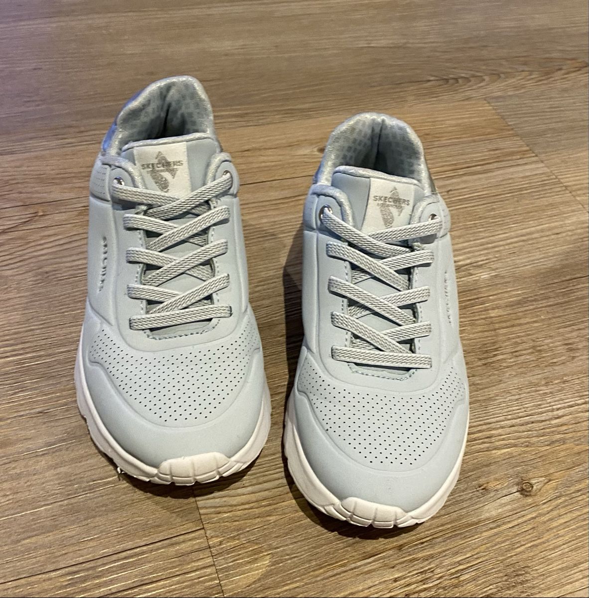 Skechers Scarpe per ragazze: Skechers Sneaker Uno lite 33 – Usato da Killwangen venduto da Sommer15