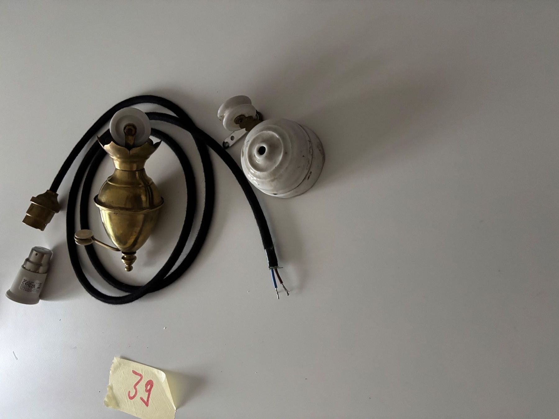 Lampade: Zugpendellampe, alt, Messing – Usato da Niederurnen venduto da Guste 1