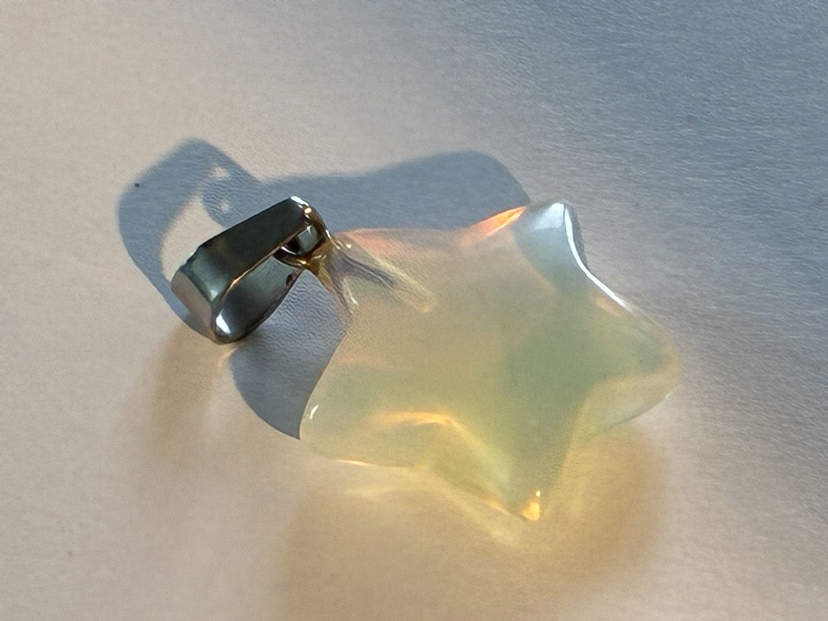 Ciondoli: Opalite star pendant silver/ white translucent colored – Usato da Basel venduto da cat_sq5m 2