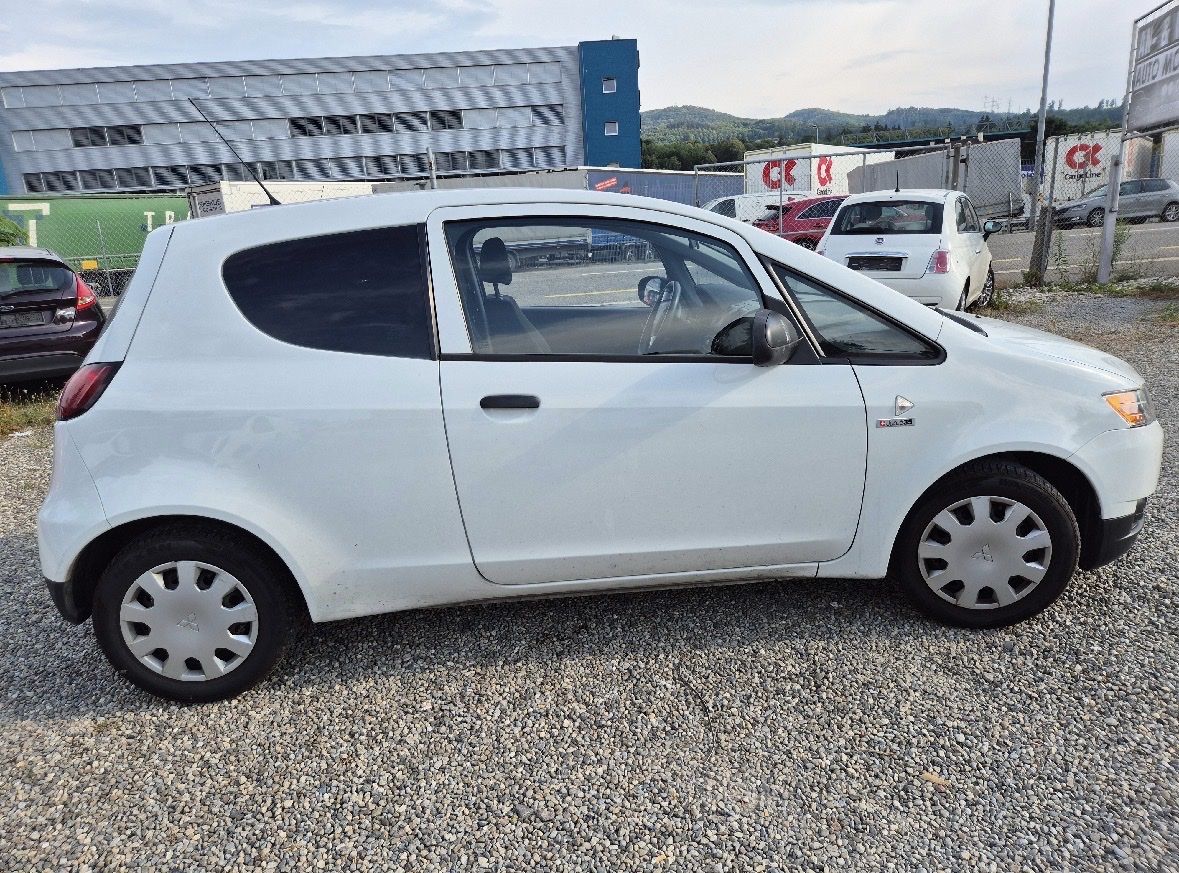 Mitsubishi Autos: MITSUBISHI Colt 1.1 12V – D'occasion à Unterkulm par UsefulGoodsHub 7
