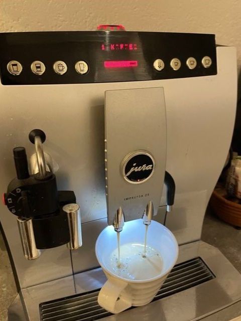 Jura Macchine per caffè & Macchine per espresso: Jura Impressa Z5 – Usato da Hallwil venduto da nik_ftg7