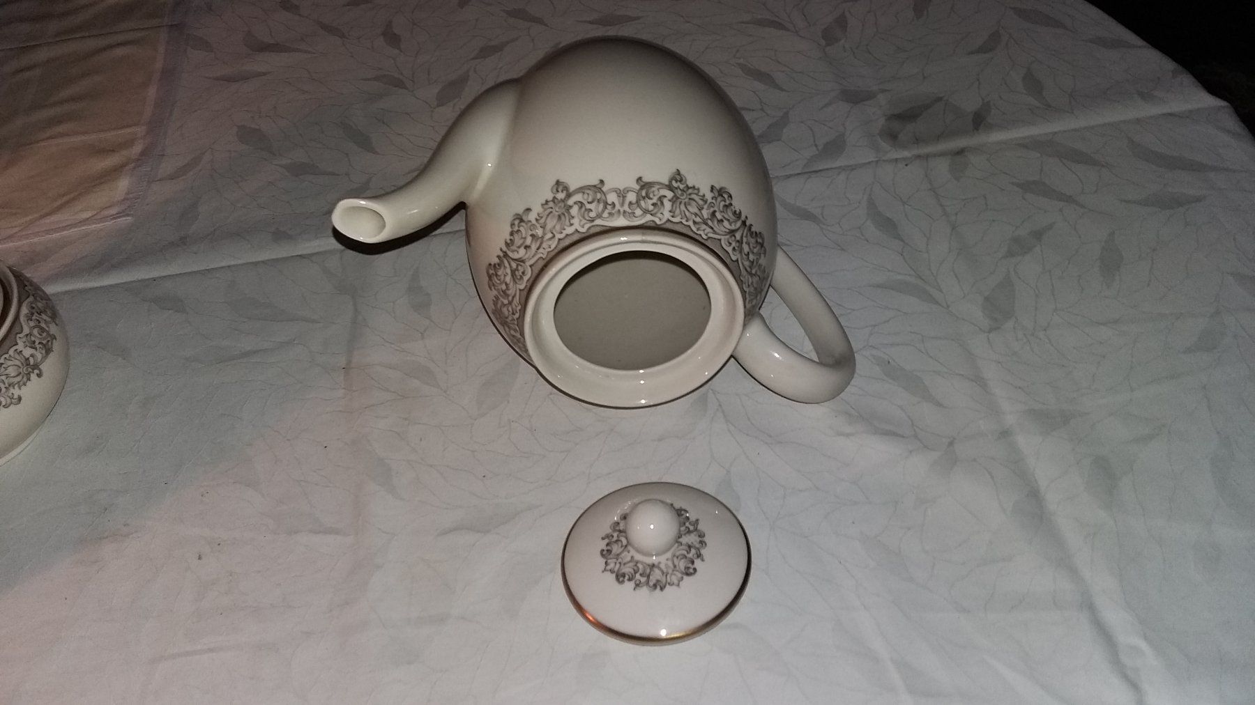 Set di piatti: 1947 Swiss Langenthal Kaffeset – Usato da Bern venduto da Imamrashed 3