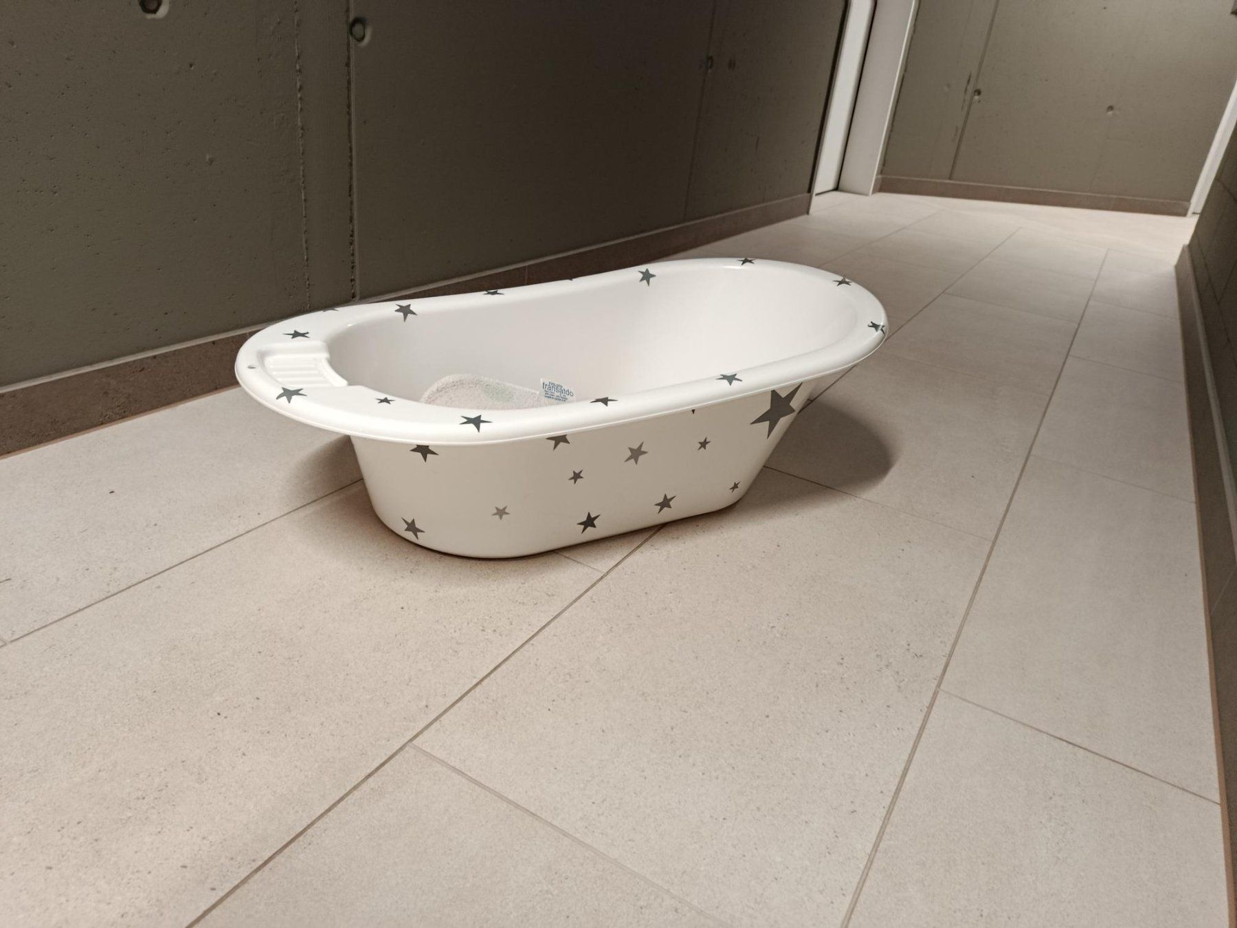 Vasche da bagno: Baby Badewanne mit Einsatz – Usato da Emmen venduto da Huwiler2013 1
