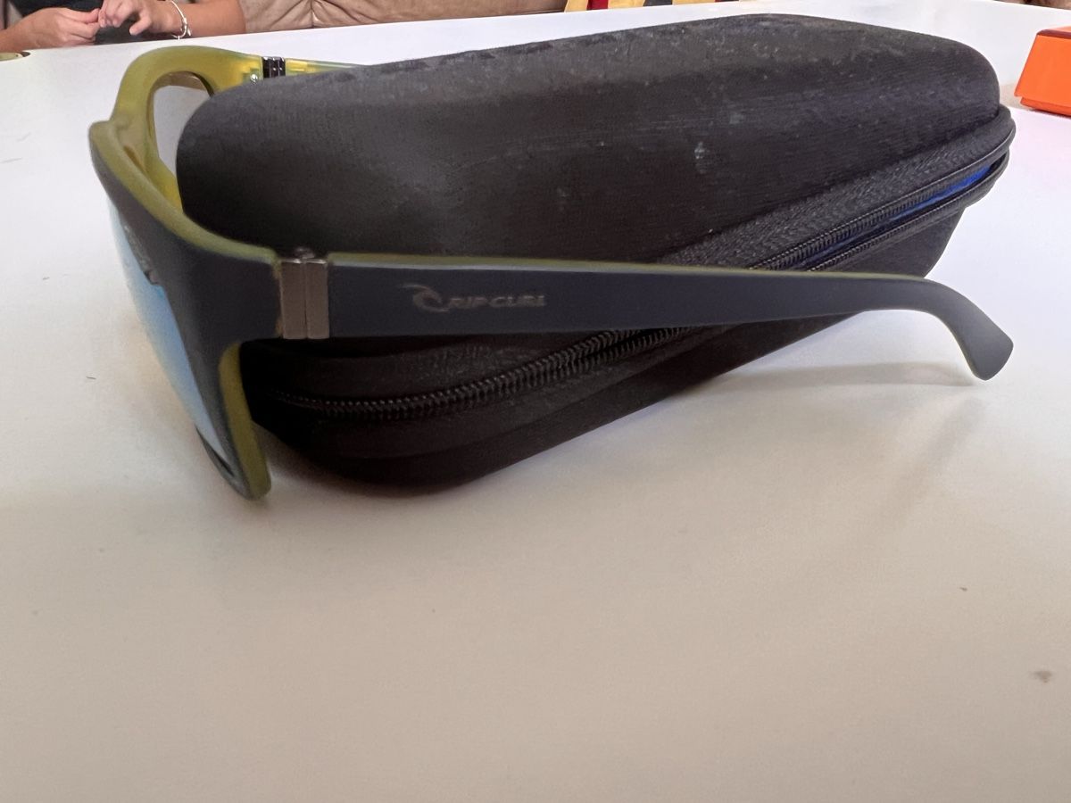 Rip Curl Occhiali & Lenti: Sonnenbrille Rip Curl, blau mit Etui – Usato da Solothurn venduto da Brini06 2