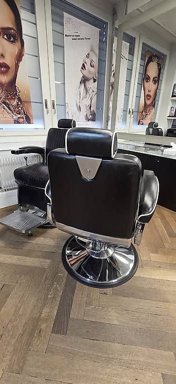 Sedie: BarberStuhl 5 Stück – Usato da Herrenschwanden venduto da George88